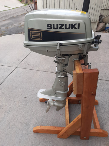 Suzuki 8hp Outboard, runs very well (pick up only)